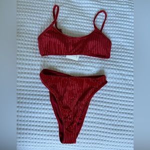 BRAND NEW Dippin’ Daisies Bikini